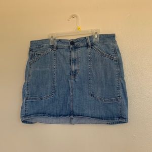 American Eagle Outfitters Hi-Rise Mini Skirt Denim 14 Regular •